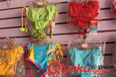 比基尼、分體泳衣 女士分體時尚泳裝兩件套批發 OEM泳裝工廠加工 女式泳衣批發-義烏蘇野貿易提供比基尼、分體泳衣 女士分體時尚泳裝兩件套批發 OEM泳裝工廠加工 女式泳衣批發的相關介紹、產品、服務、圖片、價格義烏蘇野貿易、拉舍爾毛毯;各種庫存產品小商品;外貿尾單產品;鞋服;保暖內衣套裝;皮草皮衣;雪地靴;家居日用品